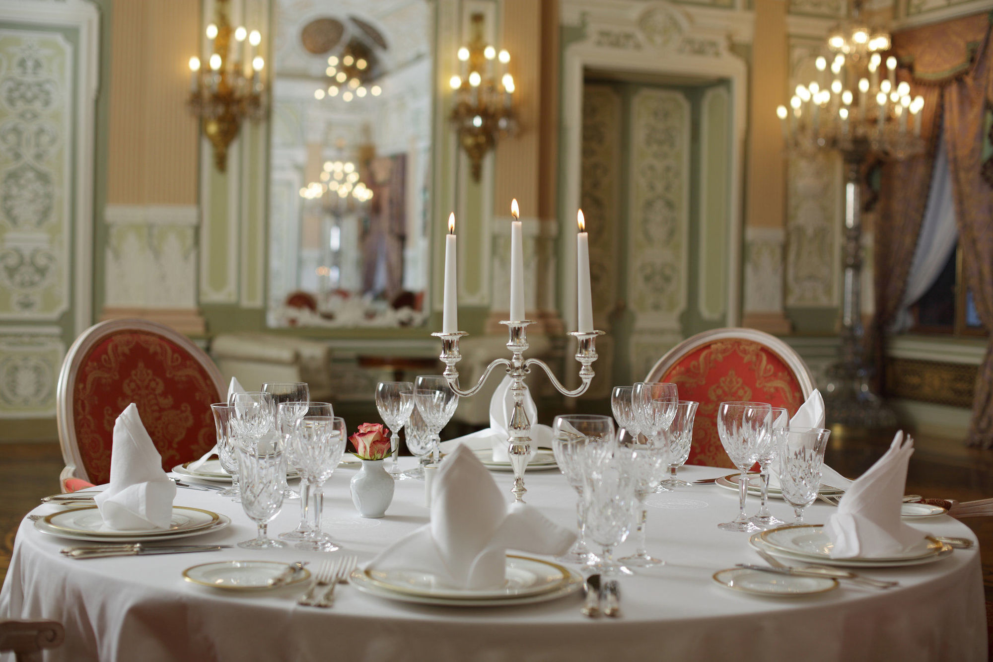 Taleon Imperial Hotel San Petersburgo Restaurante foto